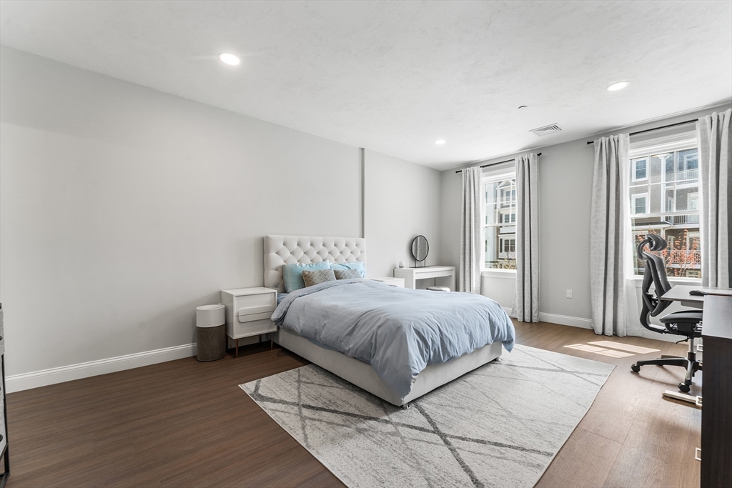 320 Middlesex Avenue # B209 Property Photo 10
