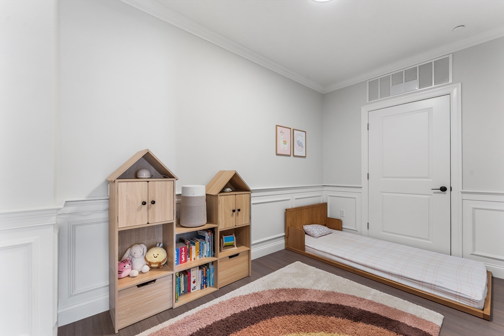 320 Middlesex Avenue # B209 Property Photo 19