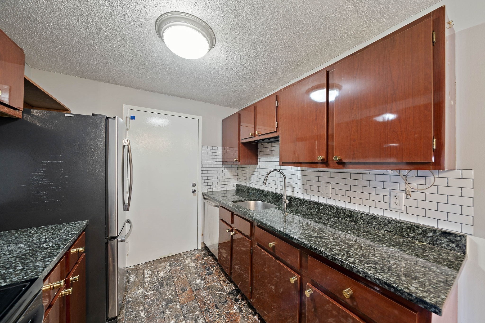 15 Village Rock Ln # 2 Property Photo 9