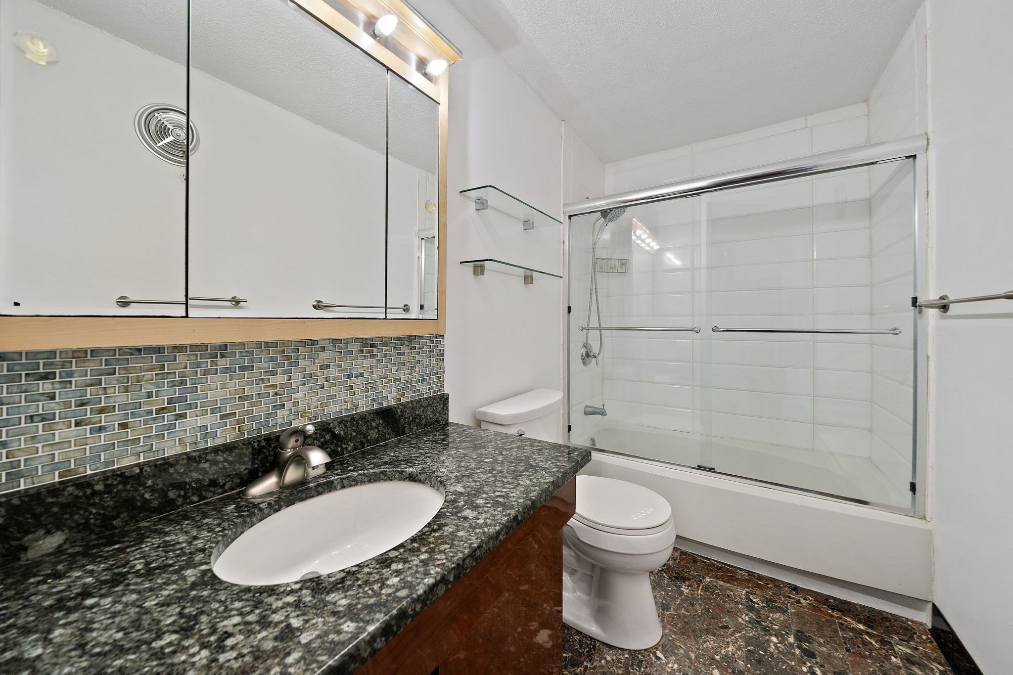 15 Village Rock Ln # 2 Property Photo 17