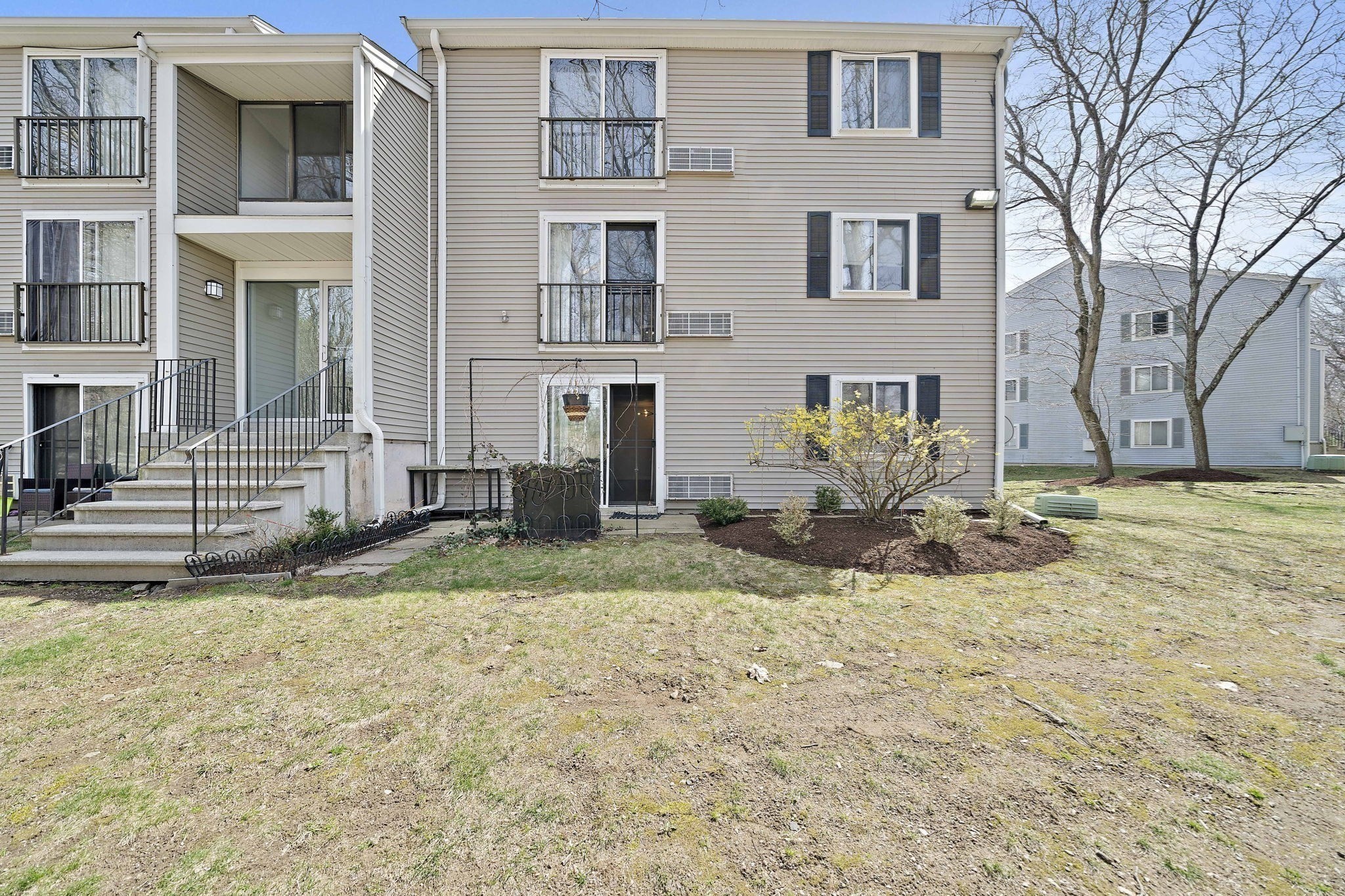 15 Village Rock Ln # 2 Property Photo 19