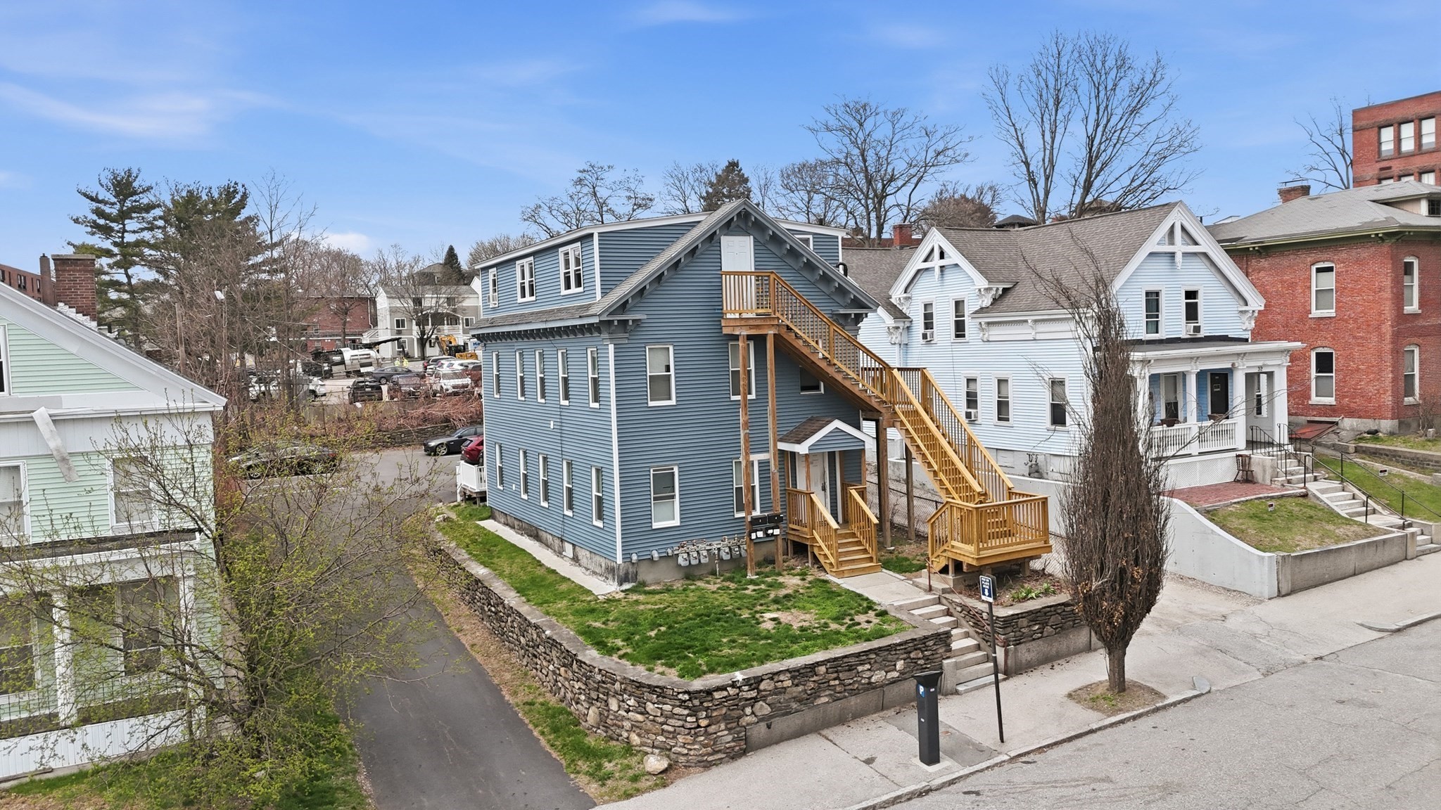 34 Irving St Property Photo 2