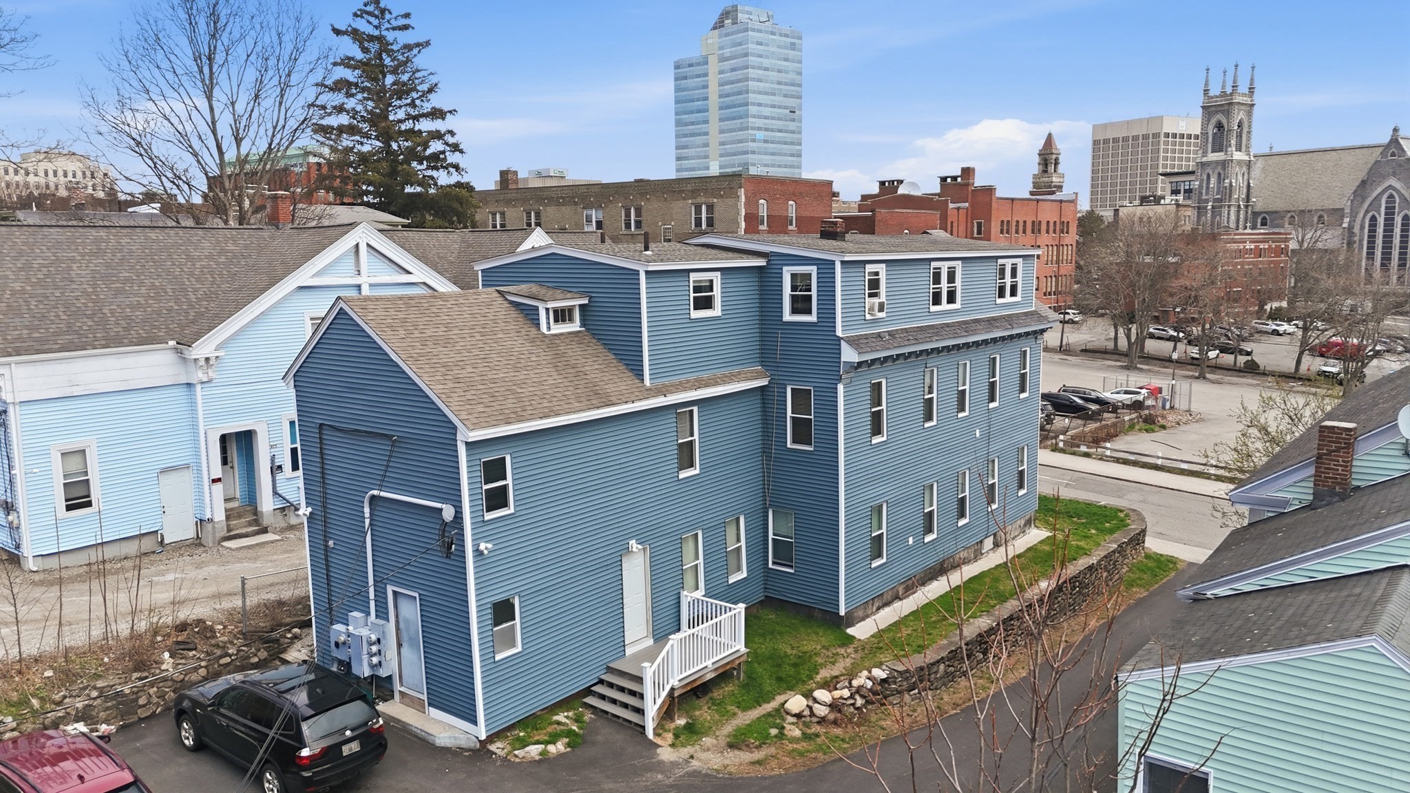 34 Irving St Property Photo 6