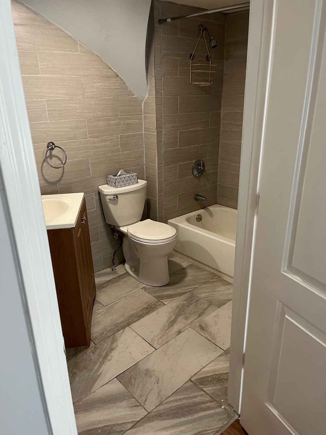 34 Irving St Property Photo 17
