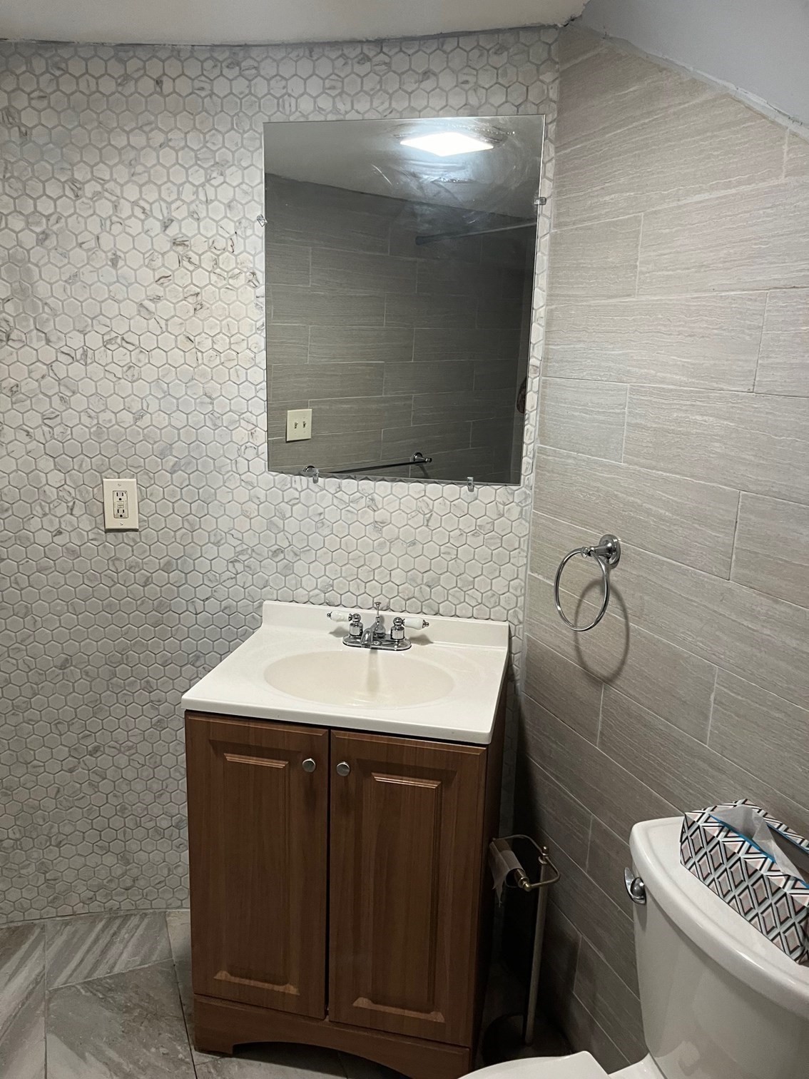 34 Irving St Property Photo 18