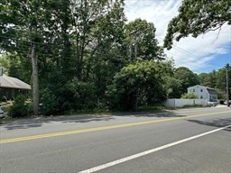 138 Beach Rd Property Photo 3