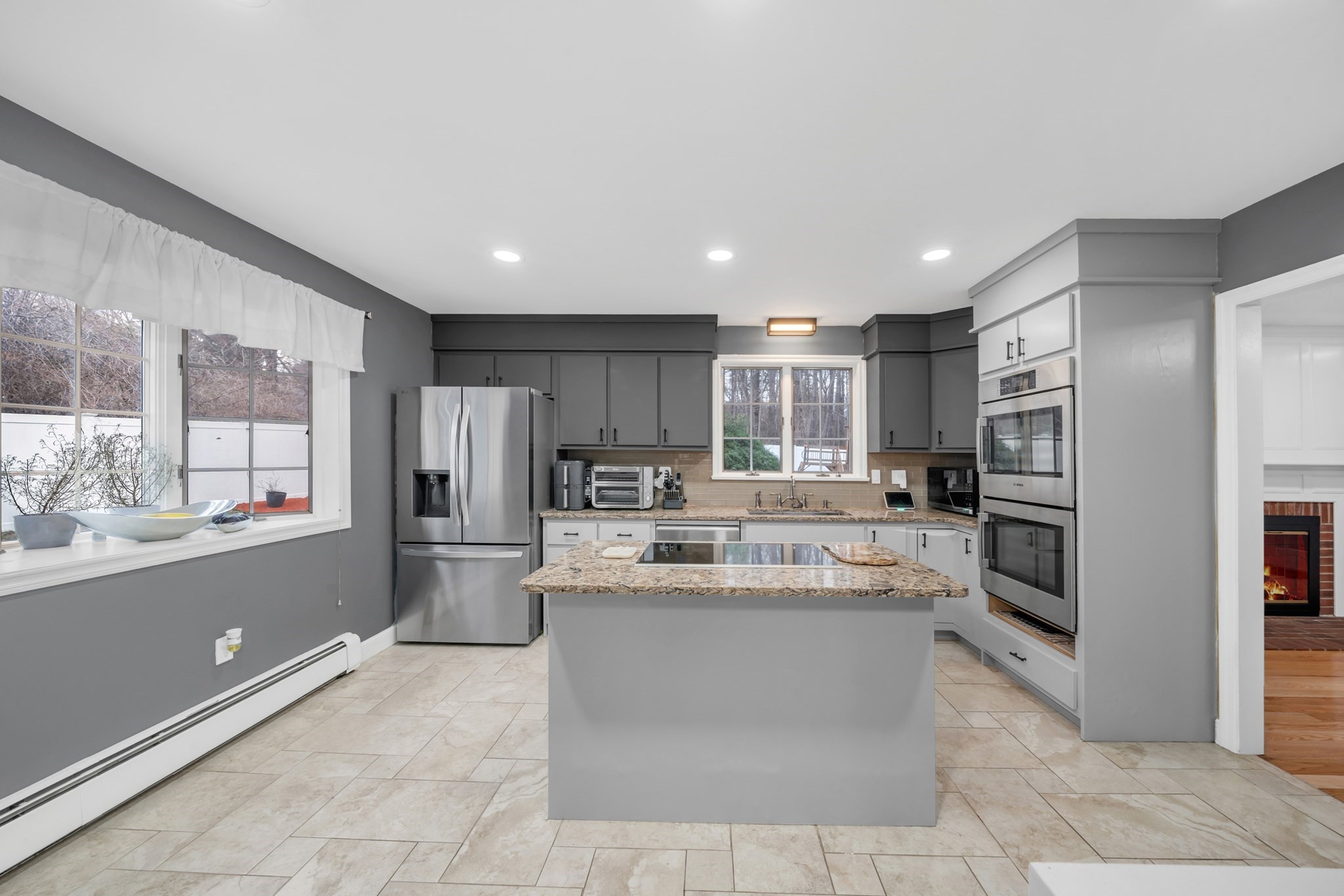 5 Bedros St Property Photo 8