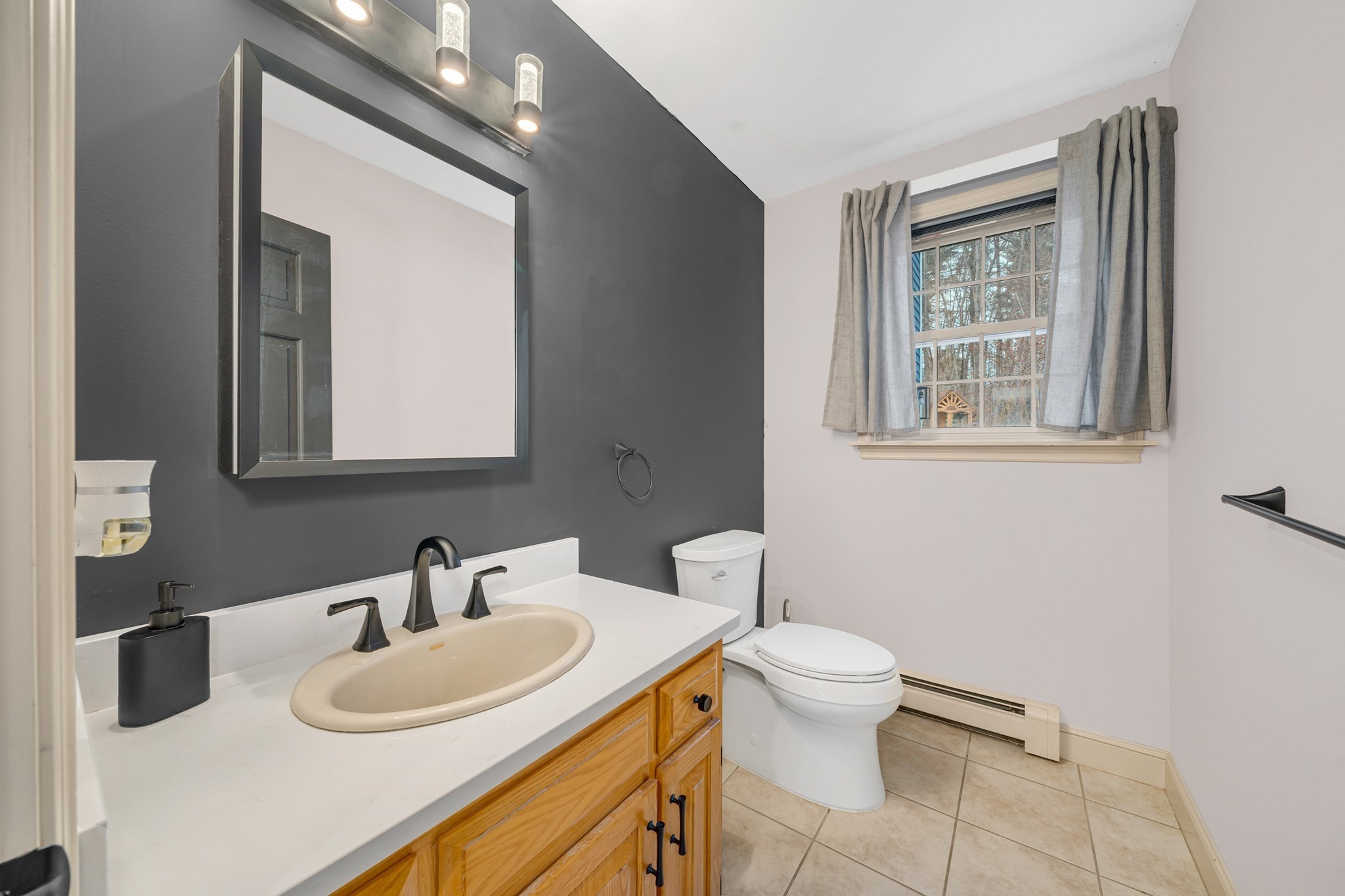 5 Bedros St Property Photo 12
