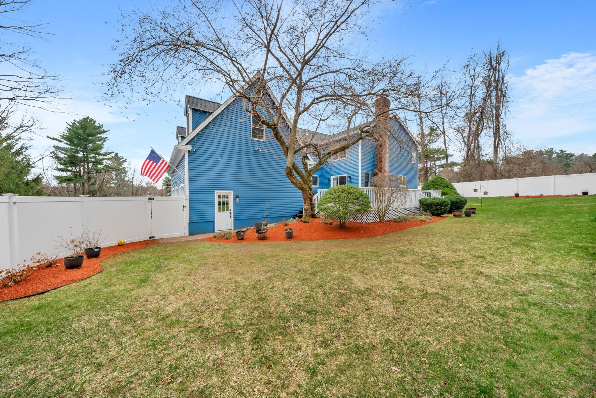 5 Bedros St Property Photo 25
