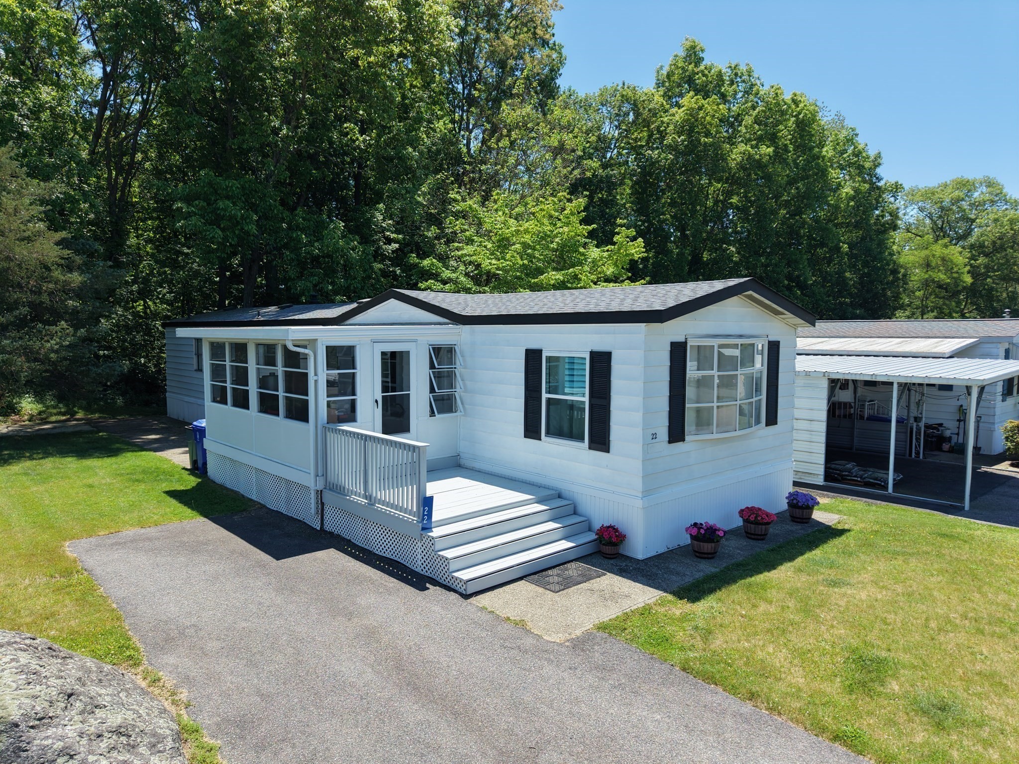 22 Southway Property Photo 26
