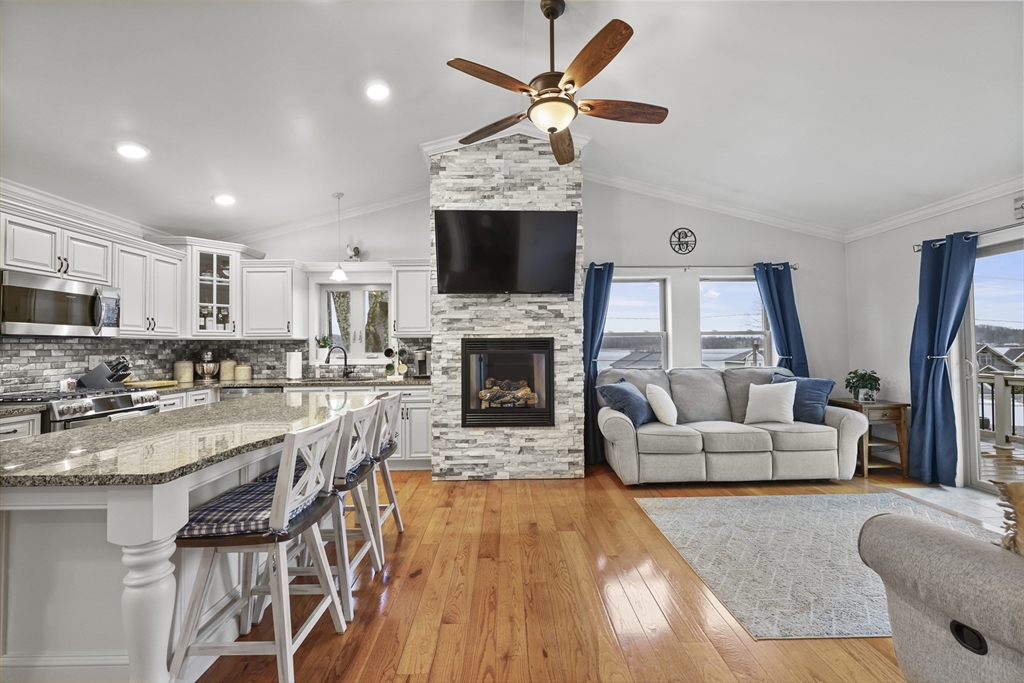 200 Narragansett Ave Property Photo 11