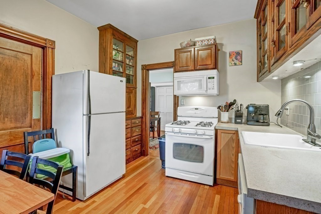 10 Radcliffe Rd # 1 Property Photo 8