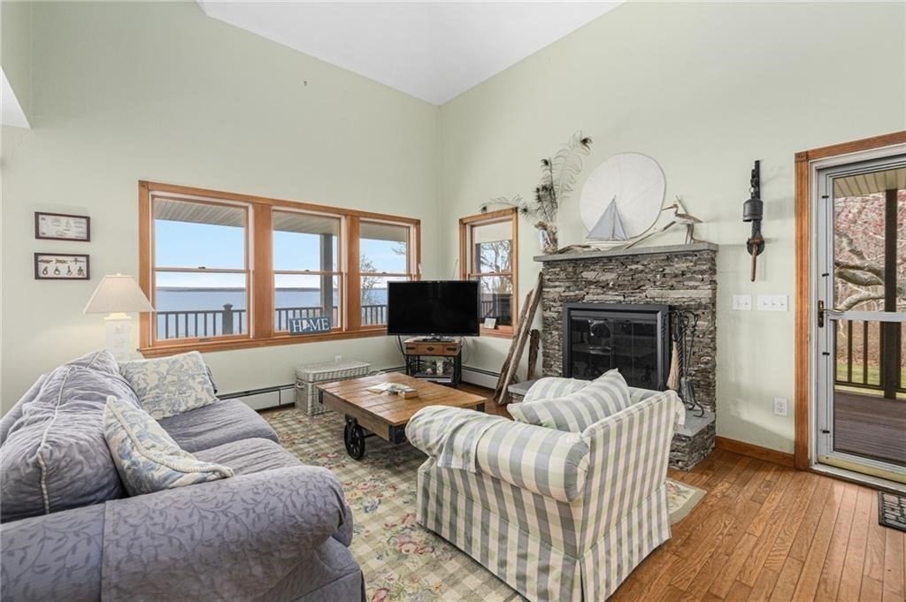 8 Stevens Landing Property Photo 23