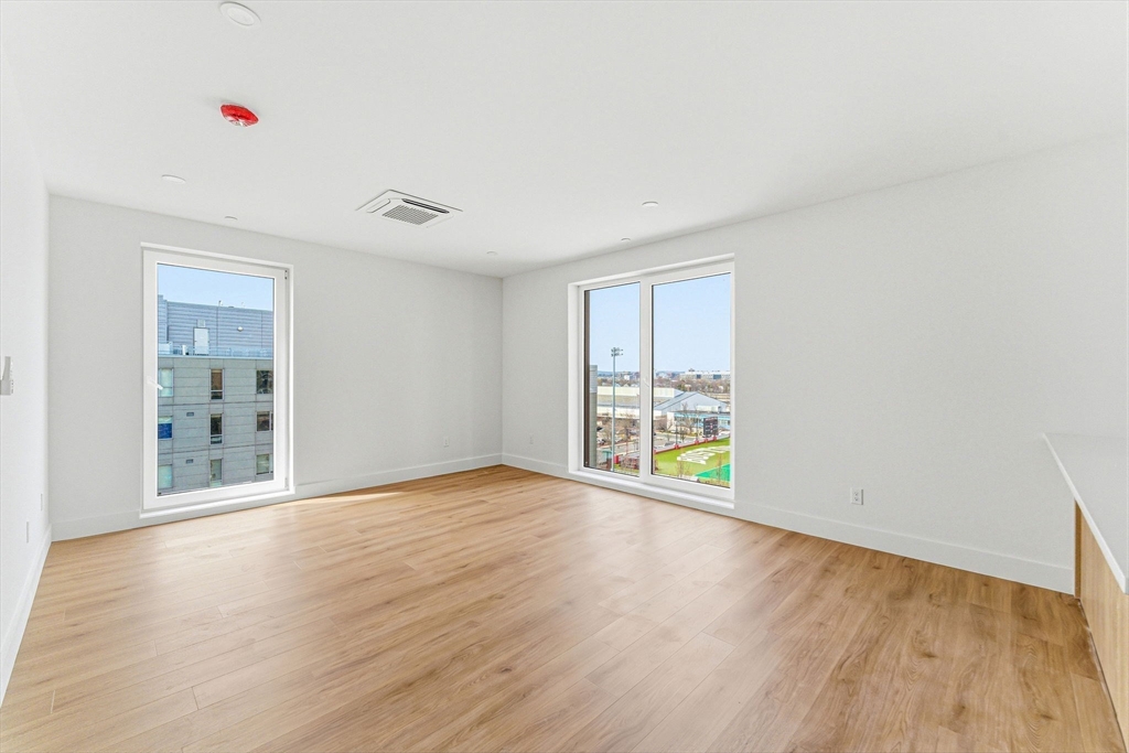 1035 Commonwealth Ave # 211 Property Photo 4
