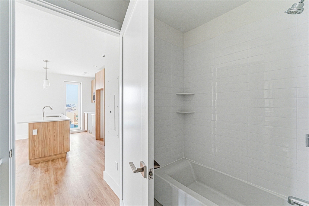 1035 Commonwealth Ave # 211 Property Photo 11