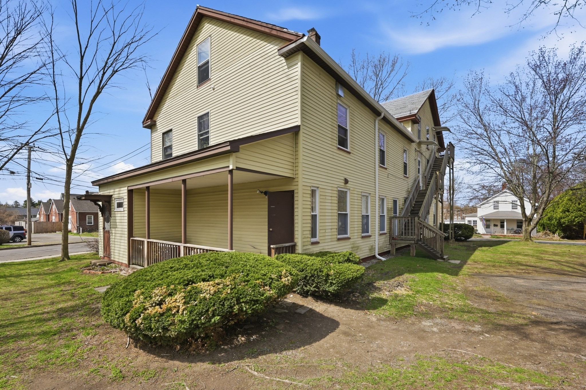 17 Adams St Property Photo 9