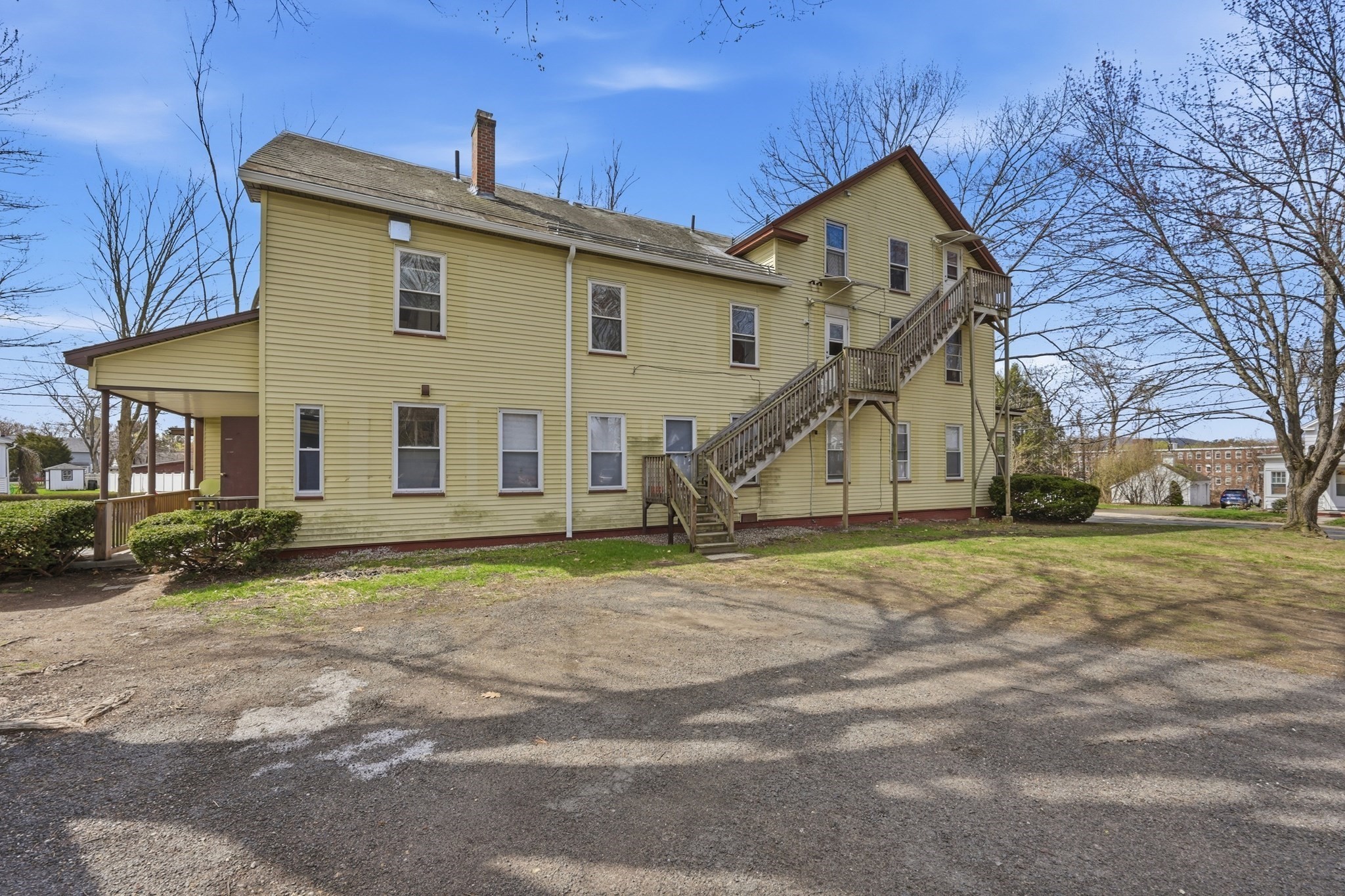 17 Adams St Property Photo 10