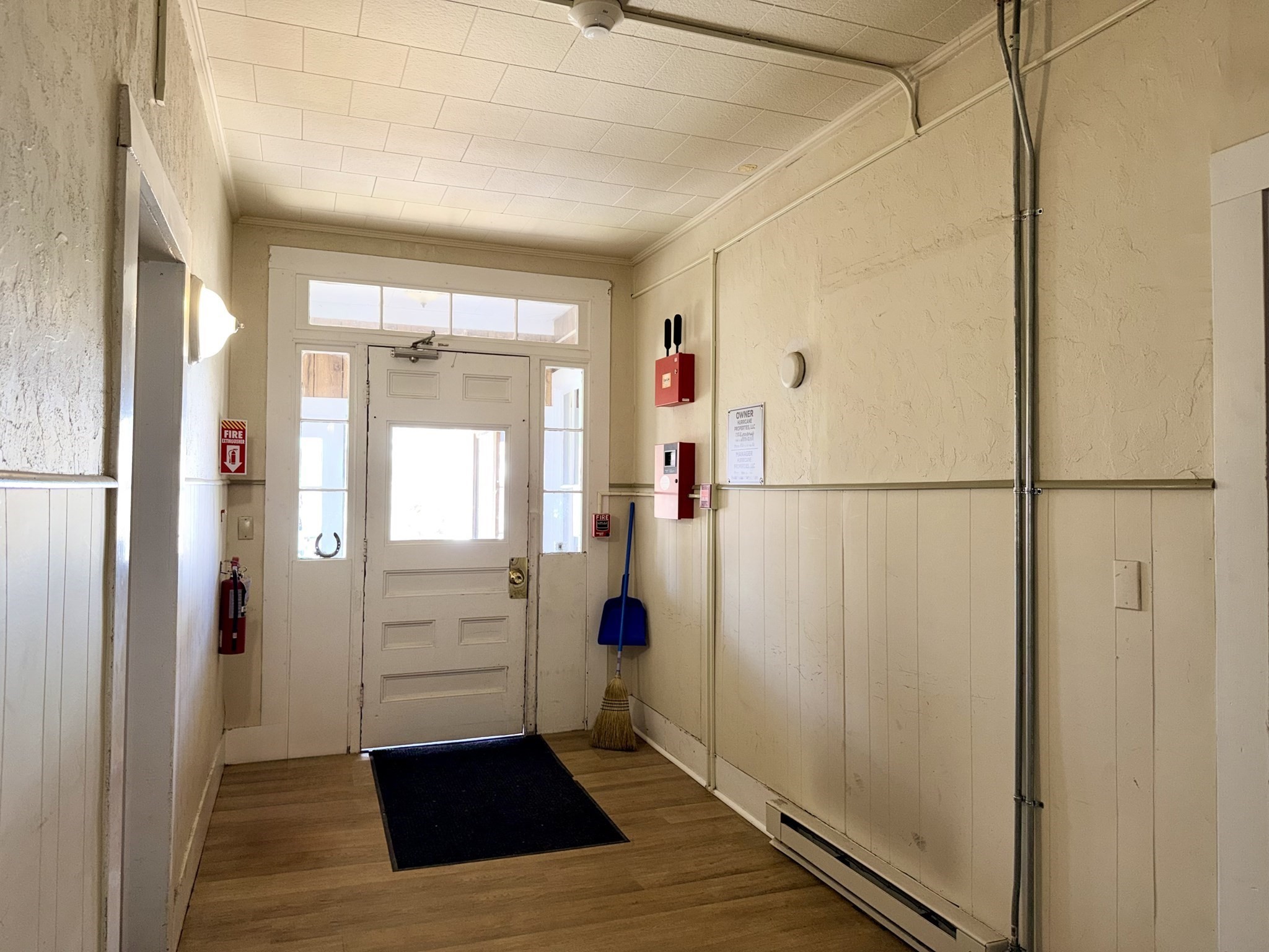 17 Adams St Property Photo 12