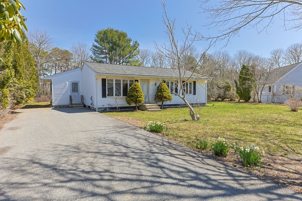 74 Grace Ct Property Photo 1