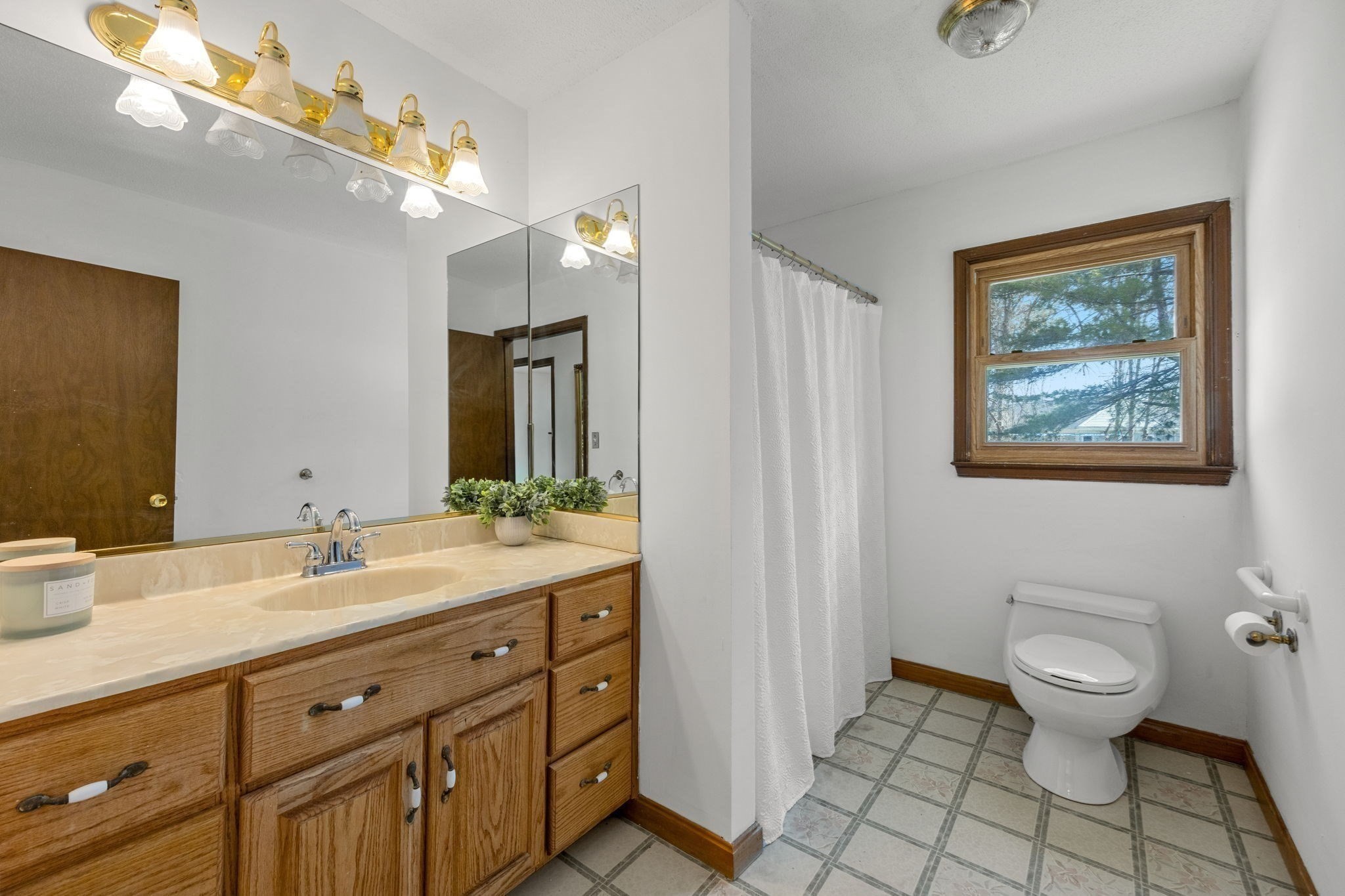 74 Grace Ct Property Photo 20