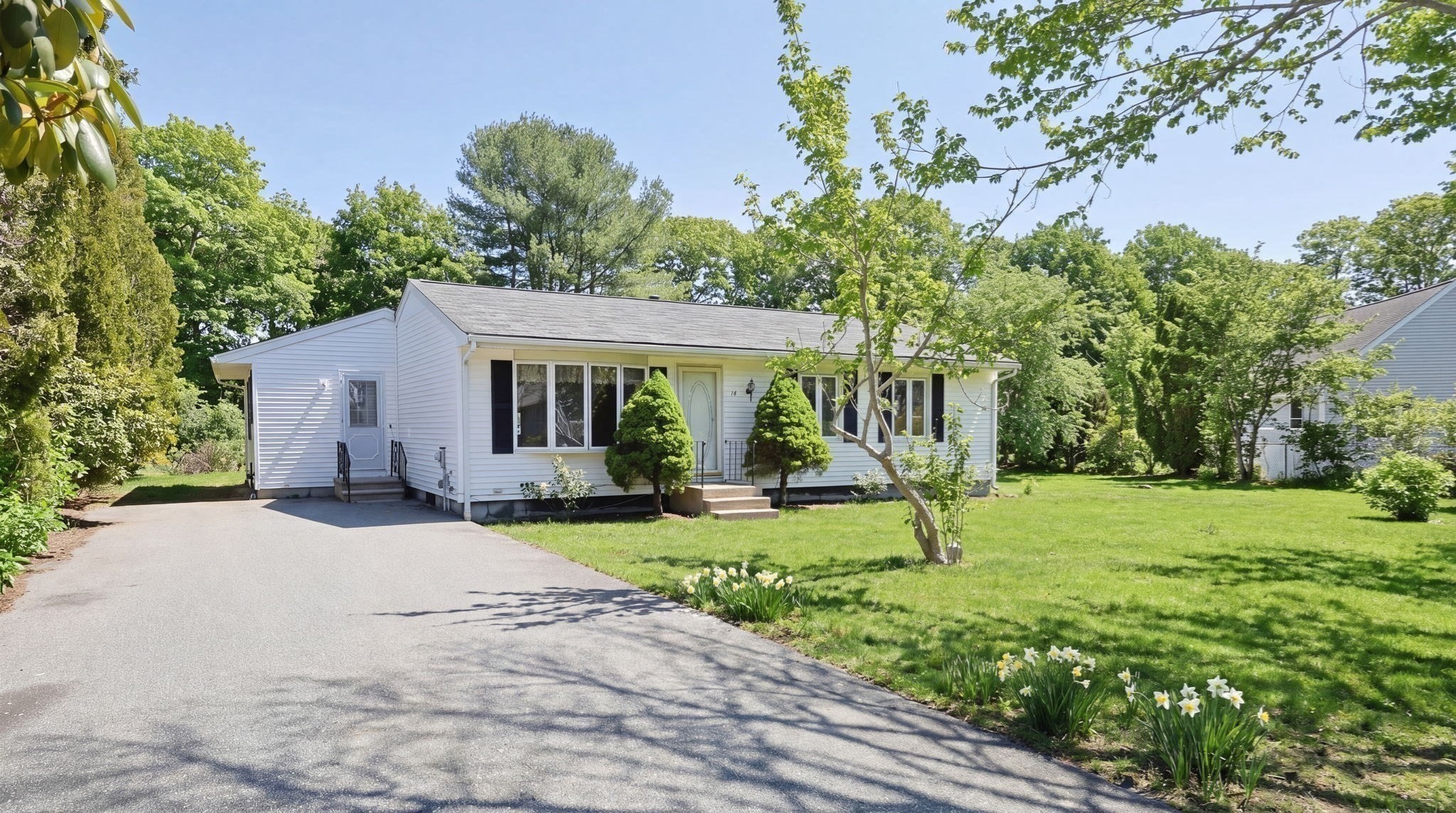 74 Grace Ct Property Photo 30