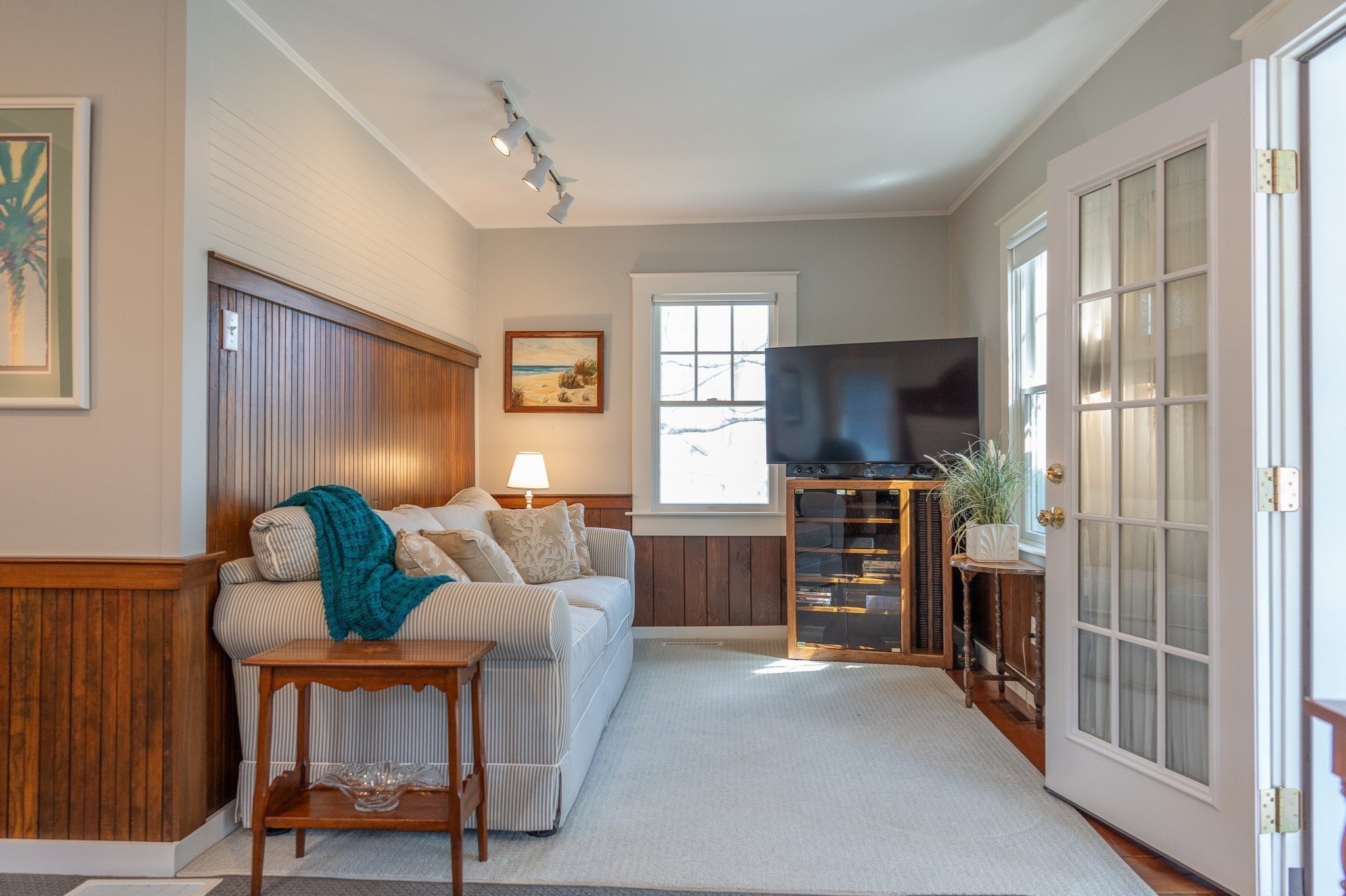 10 Essex Pl Property Photo 8