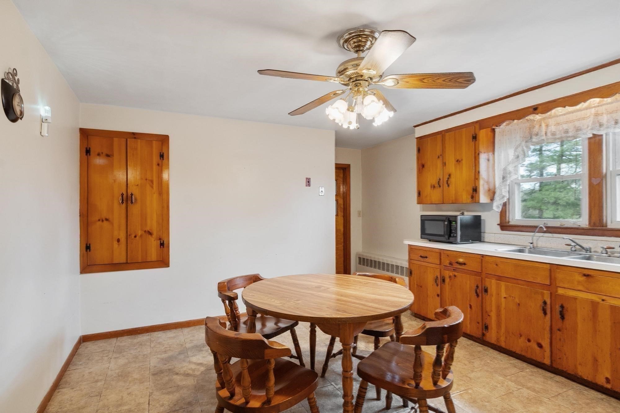 11 Cromie St Property Photo 3