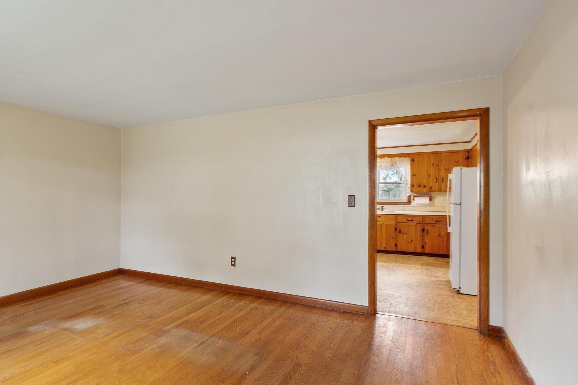 11 Cromie St Property Photo 5