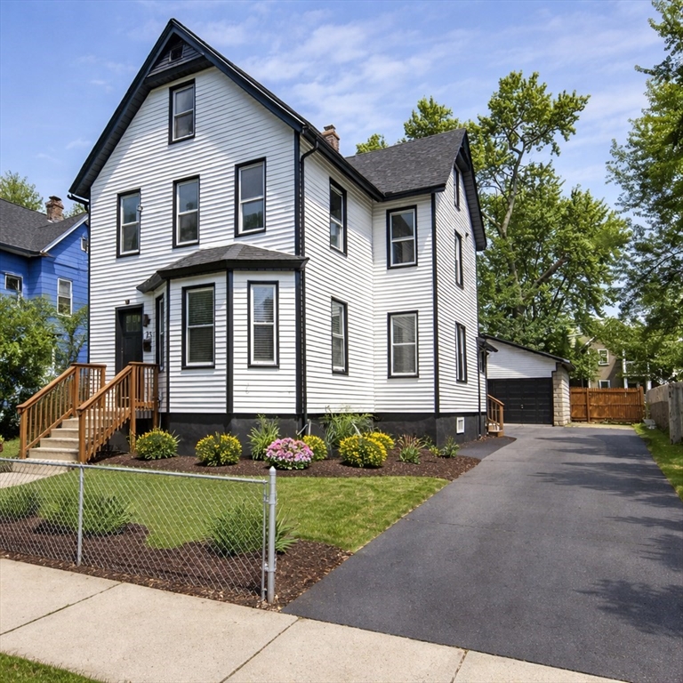 25 Dawes St. Property Photo 1
