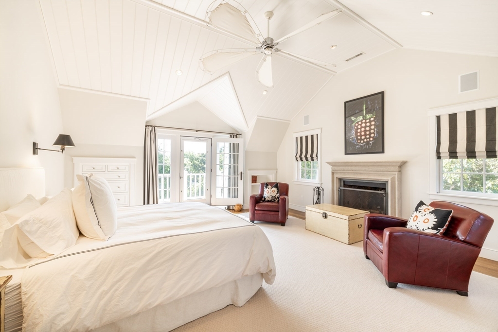 24 Katama Bay View Road Property Photo 12