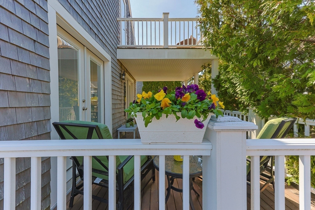 52 Harry Kemp Way # 6 Property Photo 23