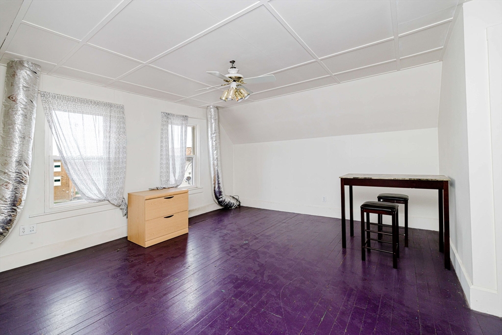 120 High St Property Photo 4
