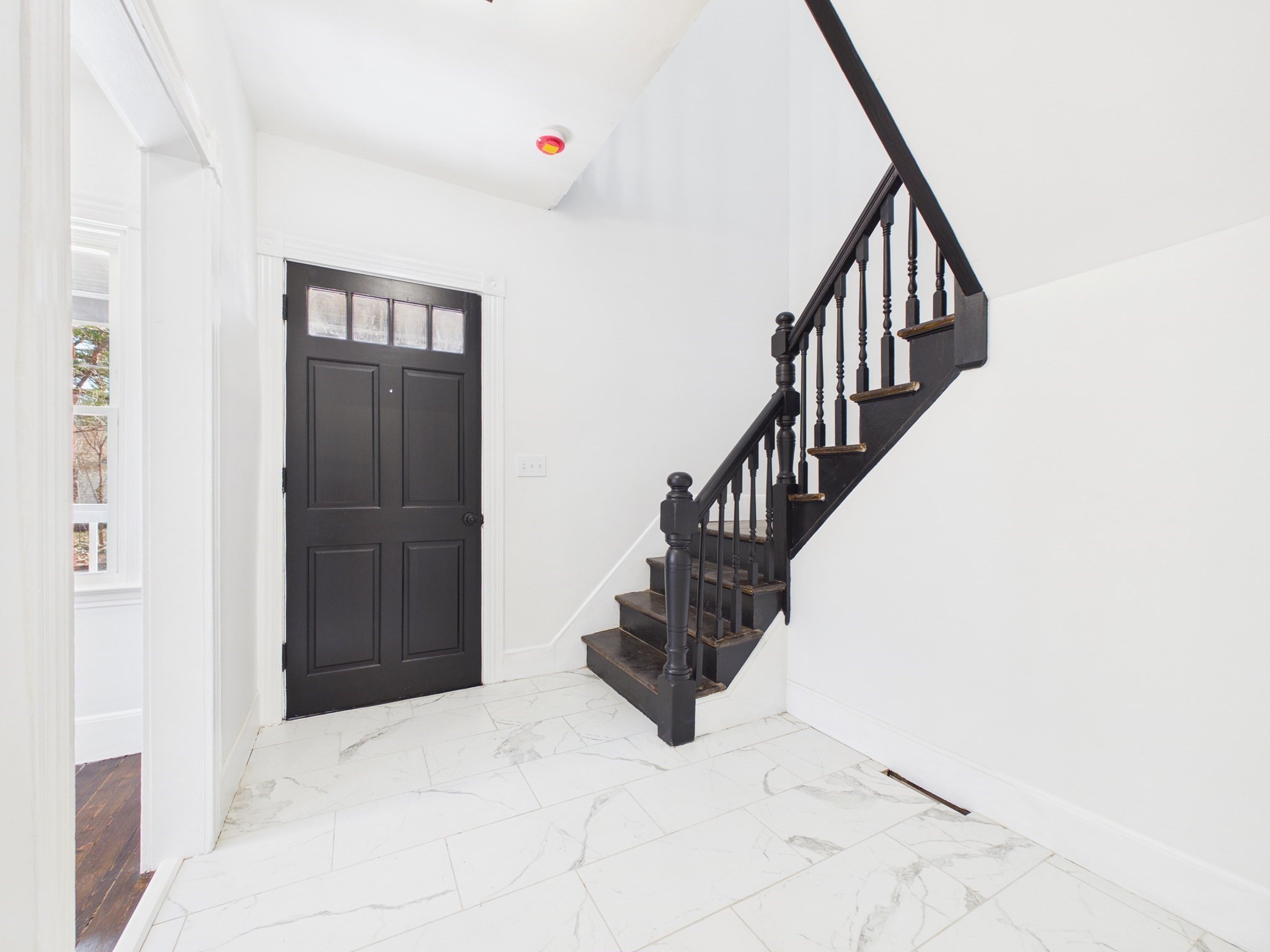 12 Sherman St Property Photo 5
