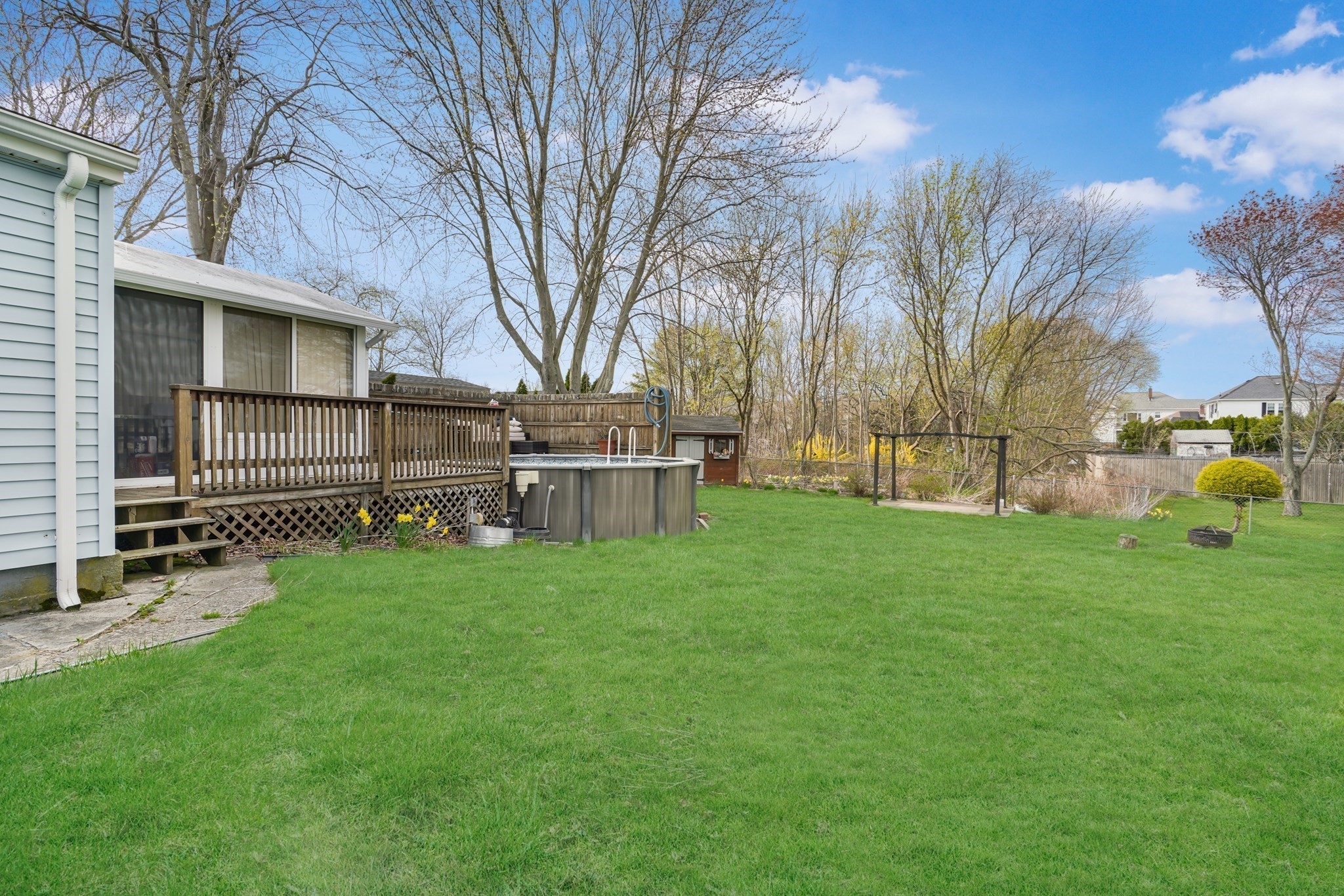 96 Star St Property Photo 32