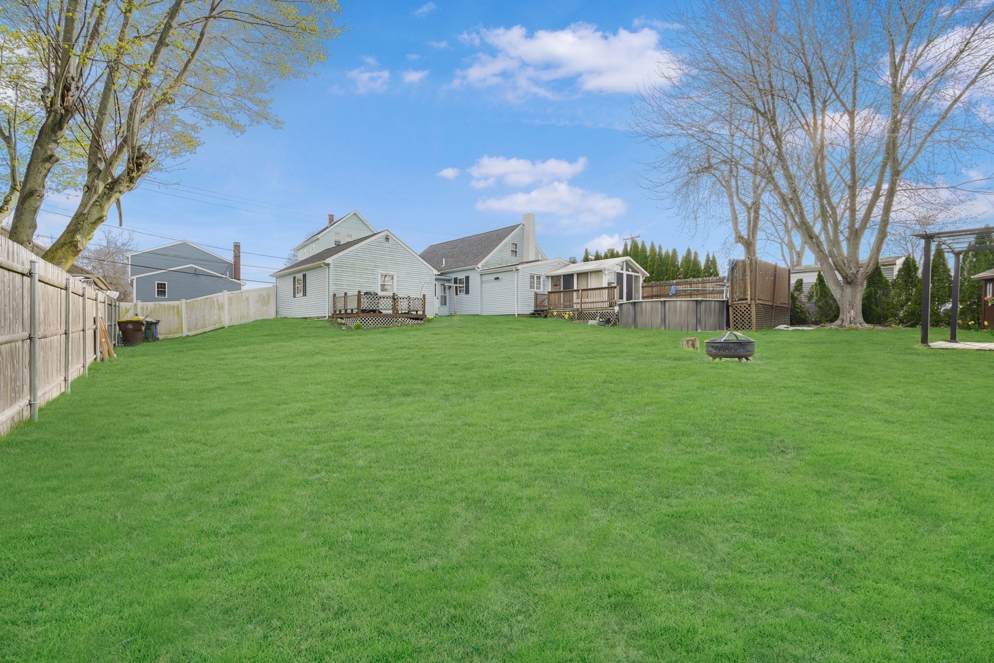 96 Star St Property Photo 33