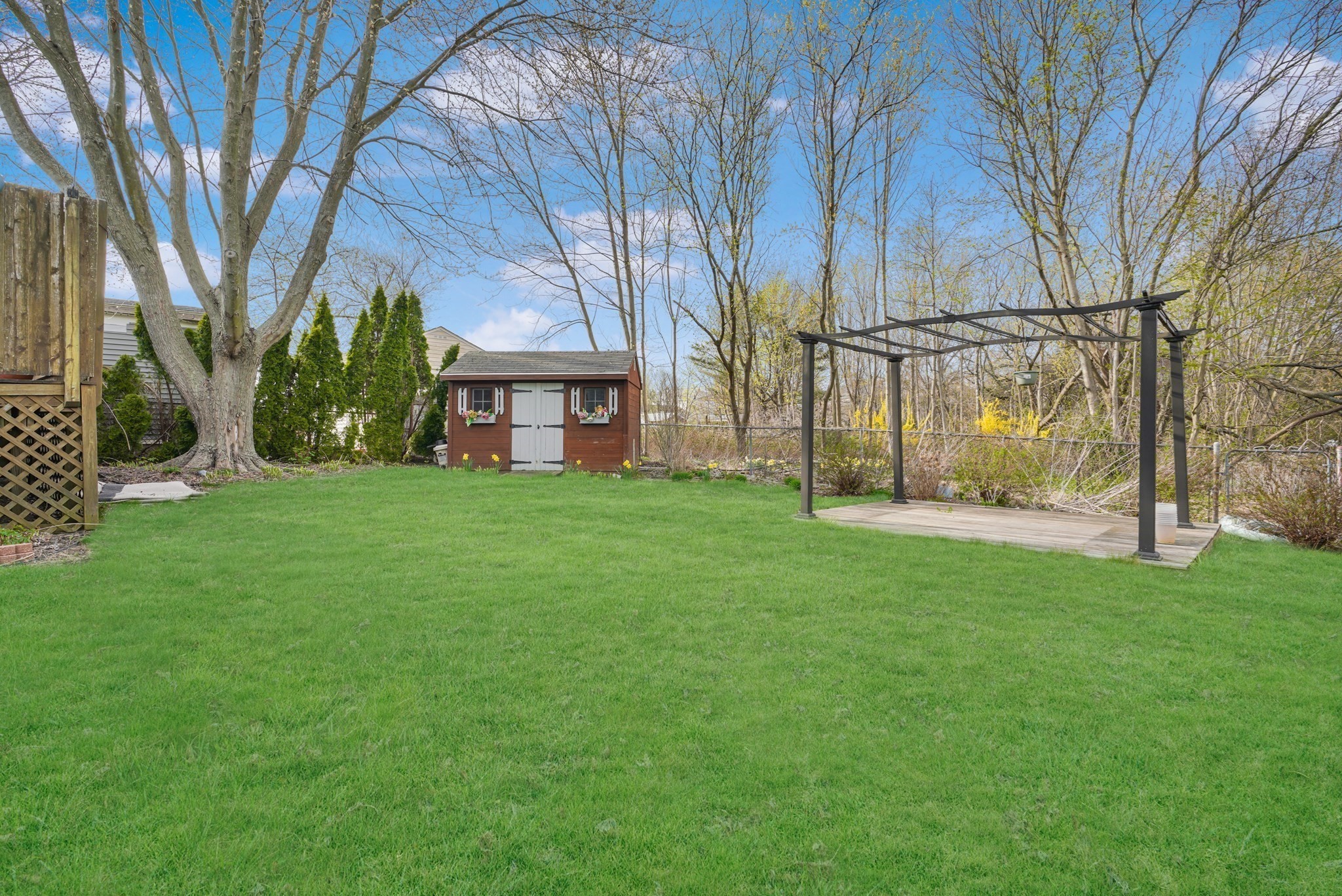 96 Star St Property Photo 34