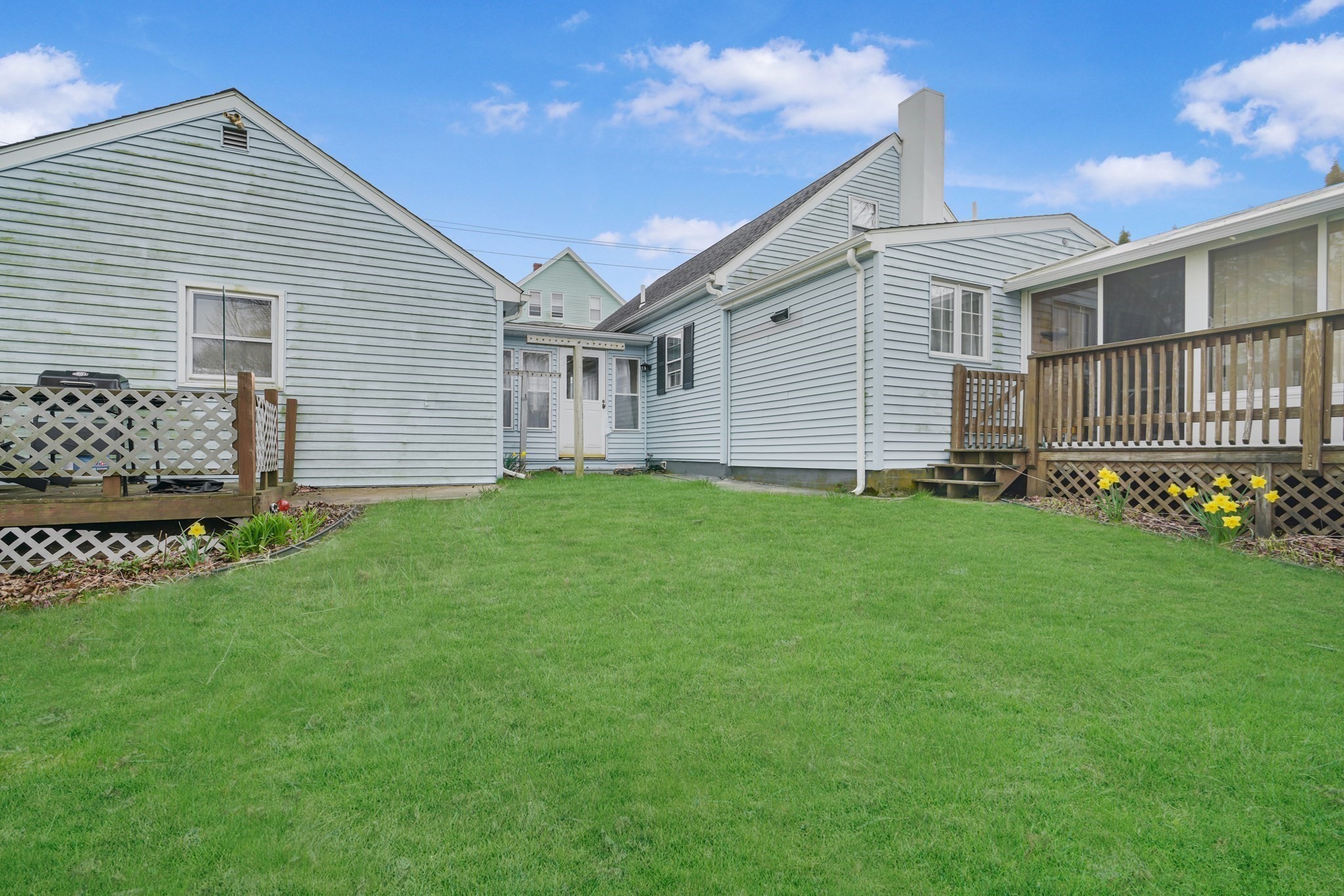 96 Star St Property Photo 38
