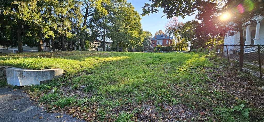 10 Lagrange St Property Photo 1