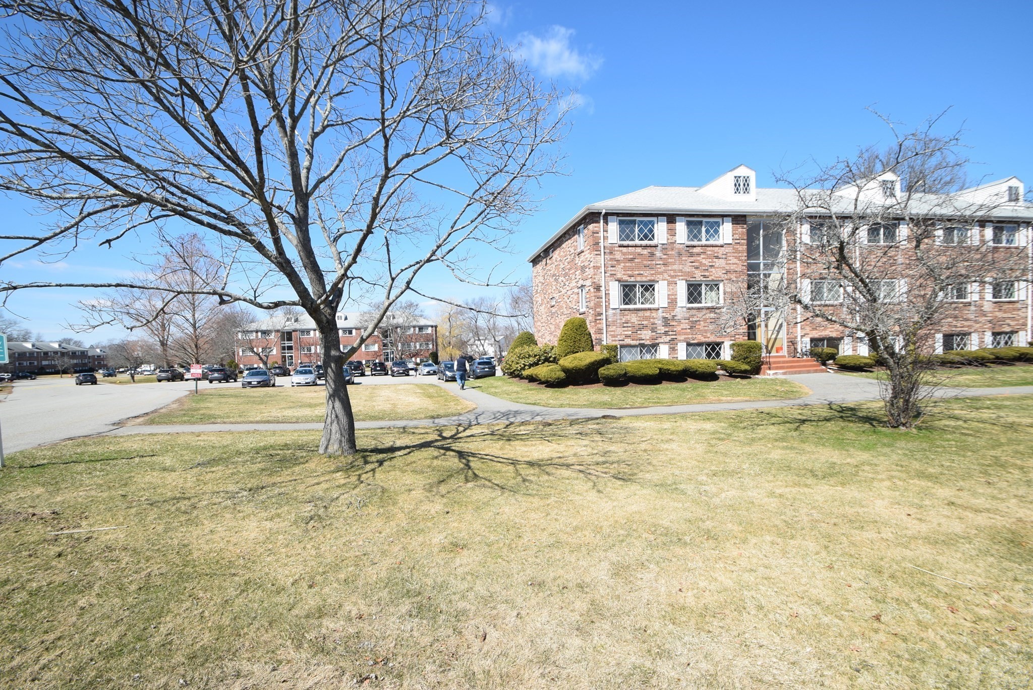7 Fernview Ave # 11 Property Photo 4