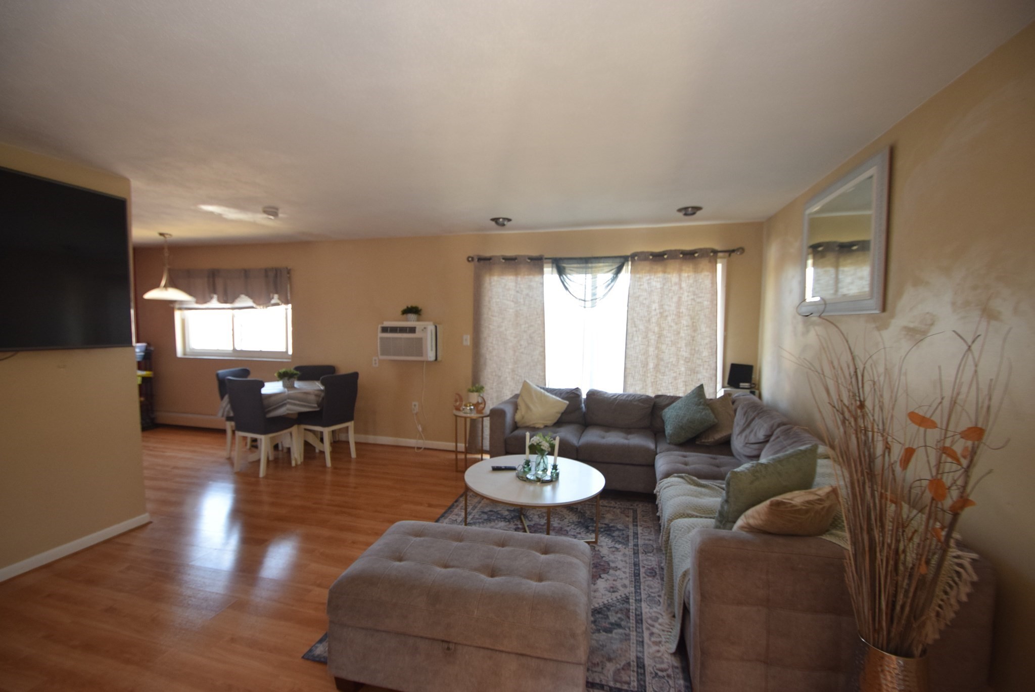 7 Fernview Ave # 11 Property Photo 5