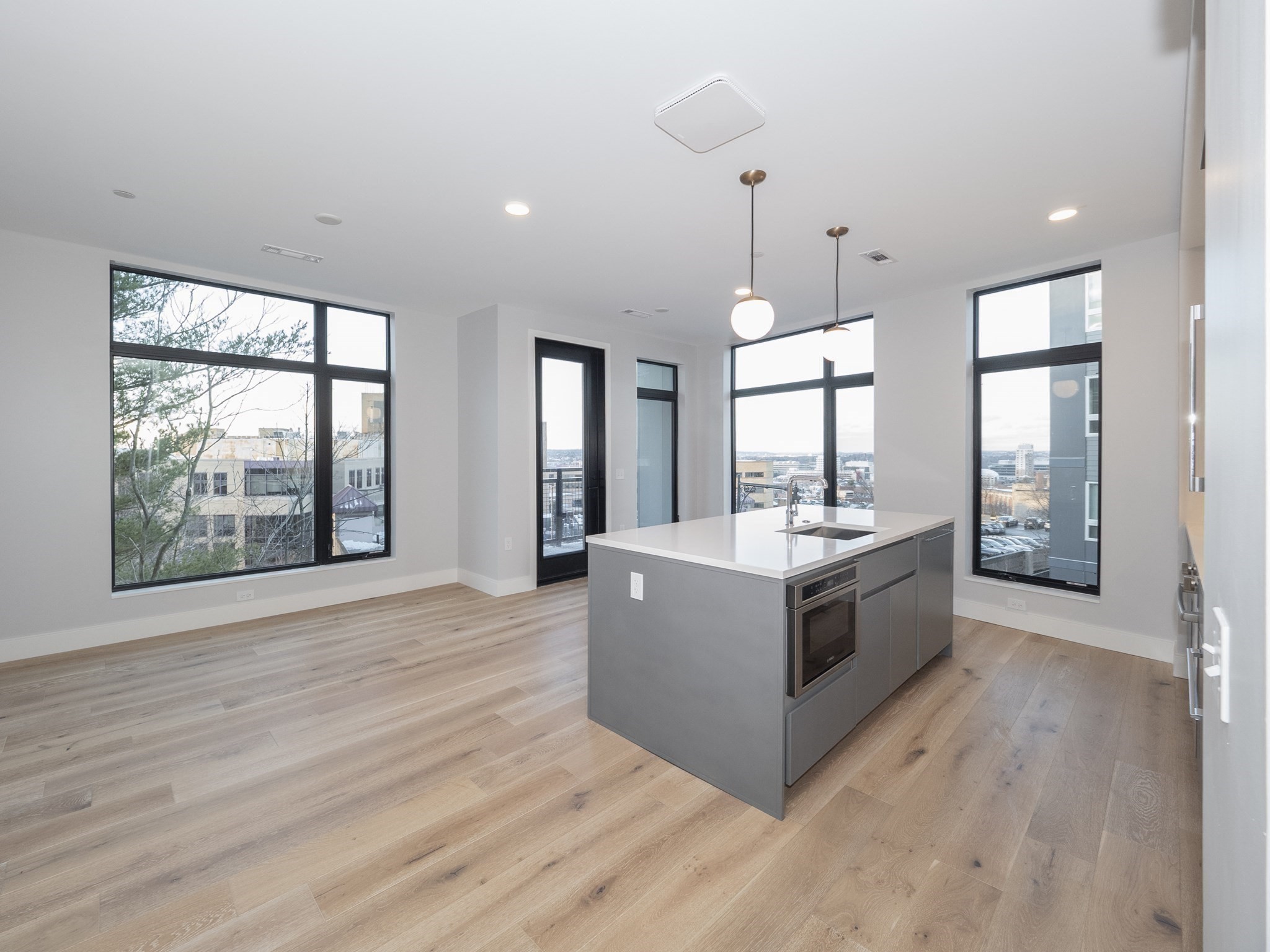 191 Washington Street # 525 Property Photo 7