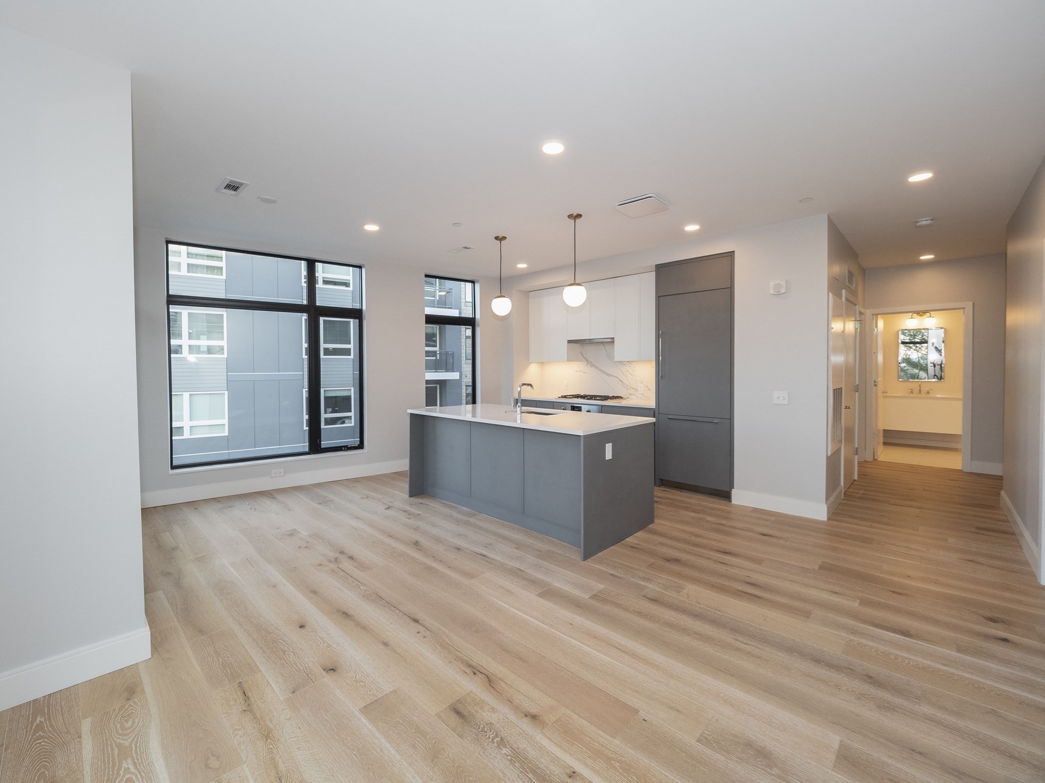 191 Washington Street # 525 Property Photo 8