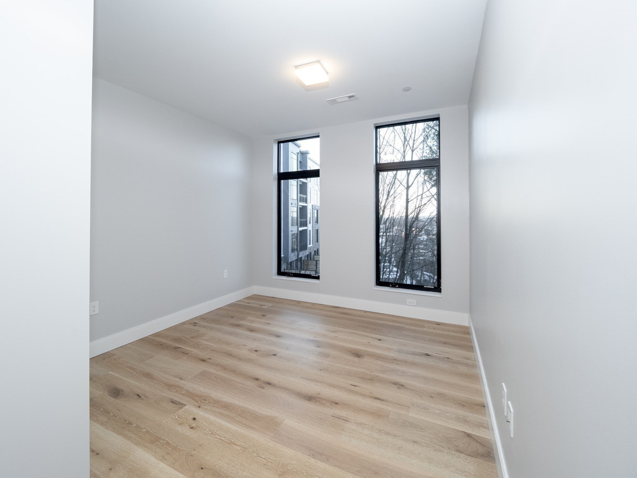 191 Washington Street # 525 Property Photo 11