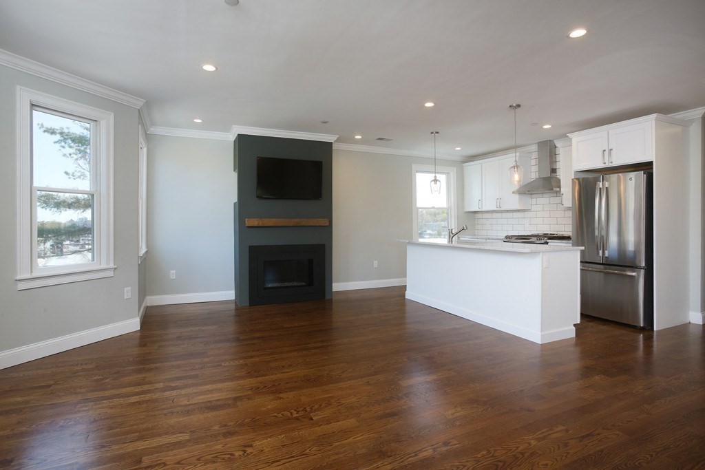 660 Somerville Ave # 2 Property Photo 3