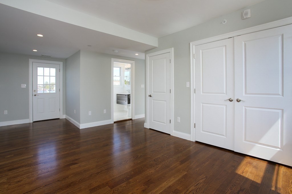 660 Somerville Ave # 2 Property Photo 7