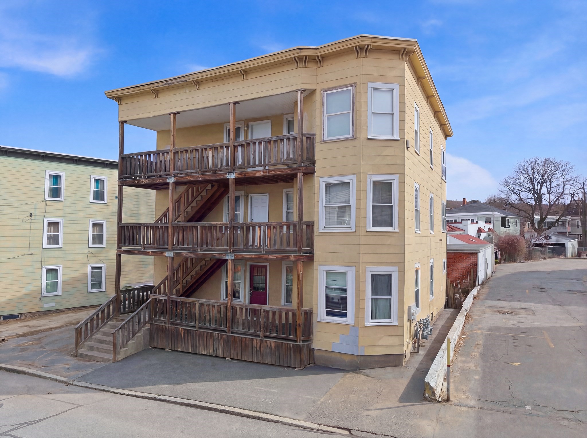 119 Woodland St Property Photo 1