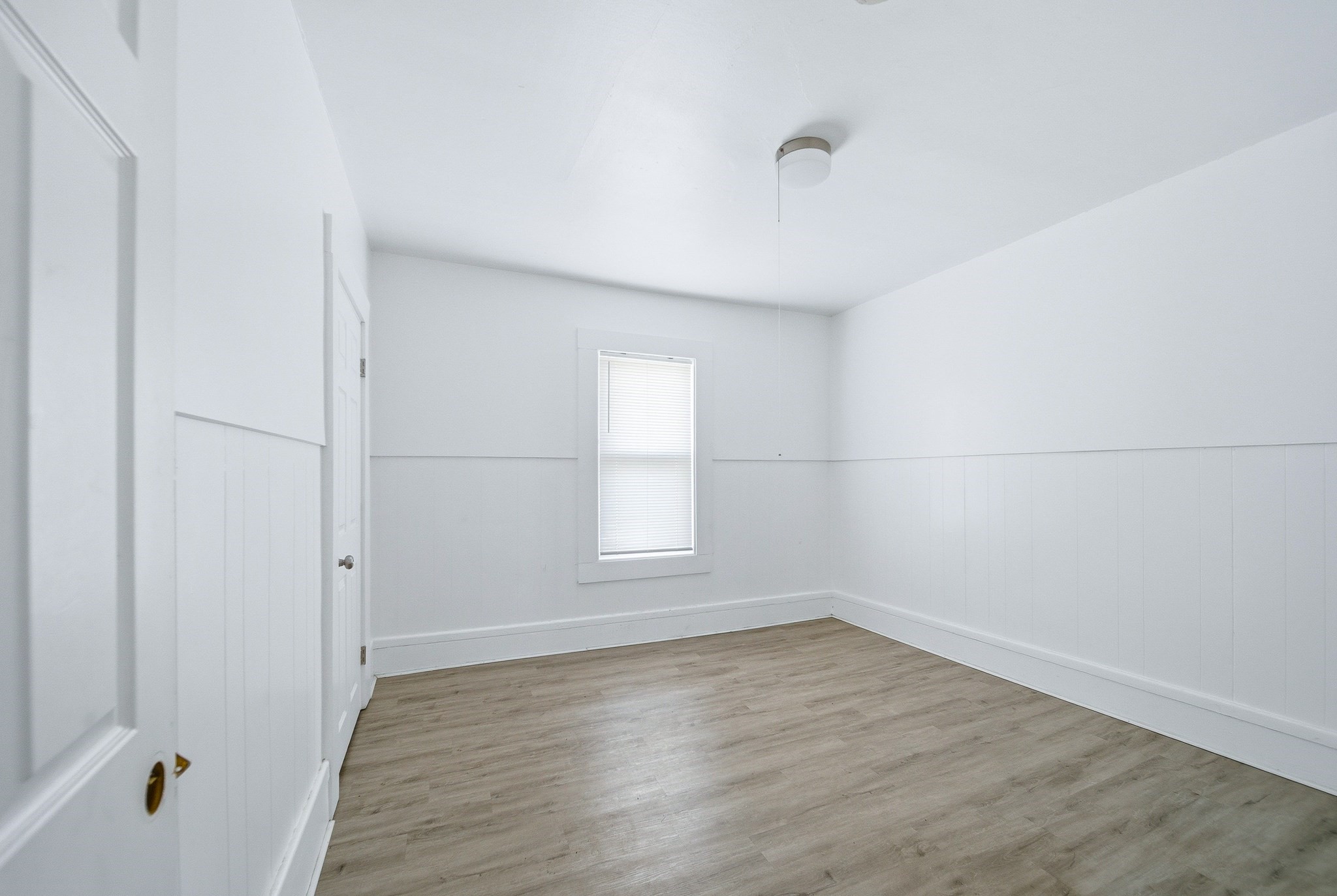 119 Woodland St Property Photo 8