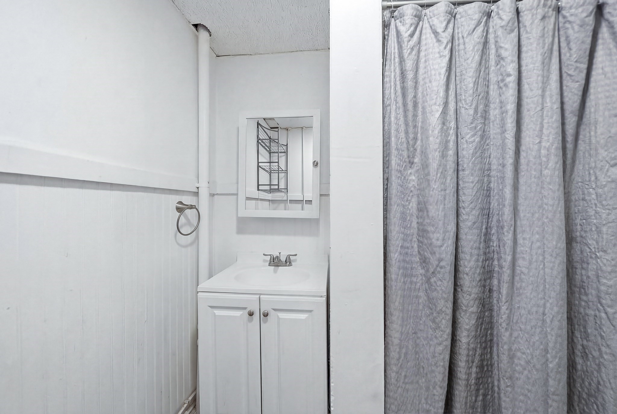119 Woodland St Property Photo 13