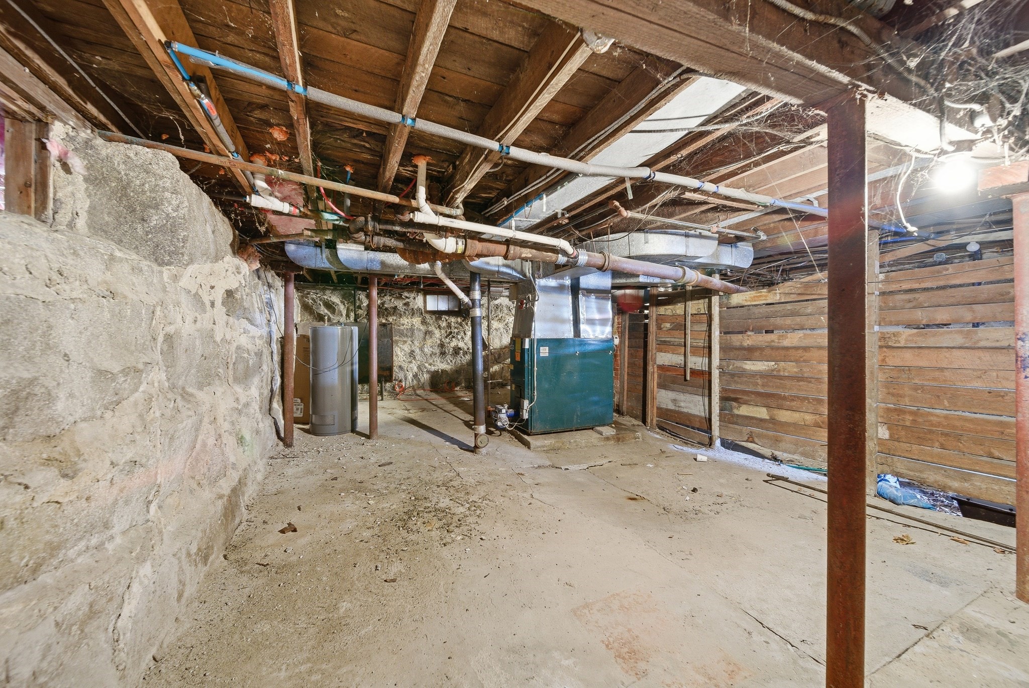 119 Woodland St Property Photo 17