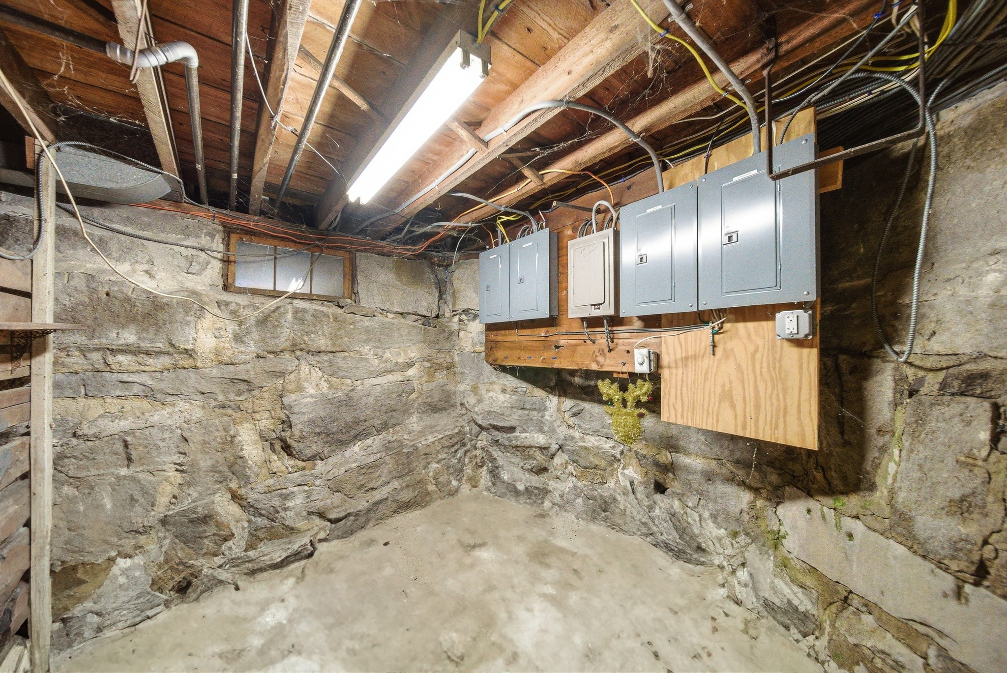 119 Woodland St Property Photo 19